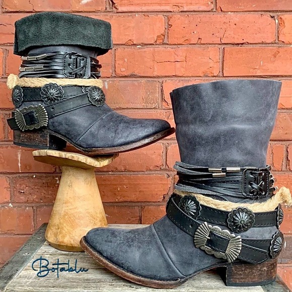 FREEBIRD BY STEVEN Yerba Strappy Chain Short Leather Ankle Bootie Boots 7 - Picture 7 of 8